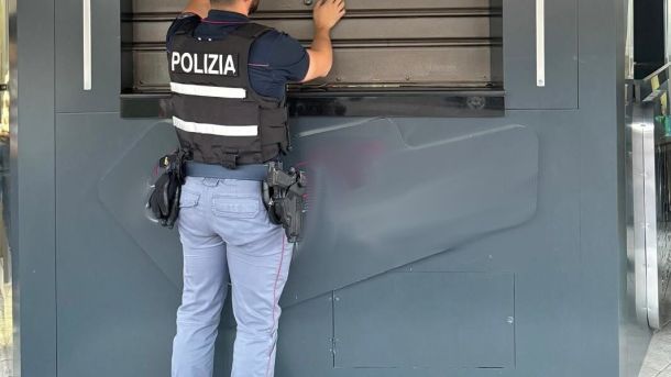 Catania, chiusura per sette giorni del chiosco-bar del Villaggio Sant’Agata frequentato da pregiudicati