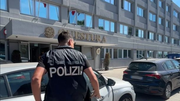 Catania, smantellata una piazza di spaccio a San Giovanni Galermo: arrestati due uomini dalla polizia
