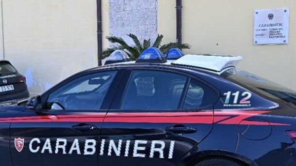 Milazzo, controlli dei carabinieri vicino alle scuole: segnalate nove persone tra i 20 e 40 anni
