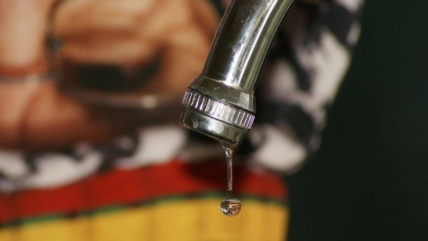 Diversi quartieri senza acqua a Gela da diversi giorni: il sindaco diffida Caltaqua
