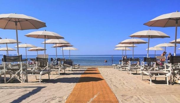 Spiagge, Savarino: “Regione vigila sul rispetto delle concessioni. Inflessibili su abusi”