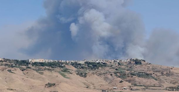 Paura a Niscemi, un incendio si è propagato a ridosso del centro abitato