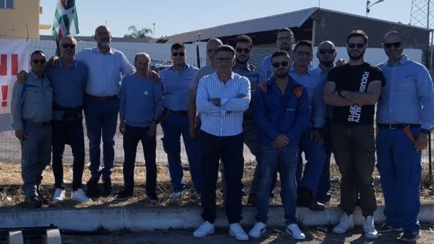 I lavoratori di “E – distribuzione” incrociano le braccia contro l’orario “sfasciato”: carenze e rischi in vista dell’estate