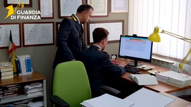 Siracusa, evasione fiscale nel settore dei trasporti: sequestrati 35 terreni e 2 fabbricati