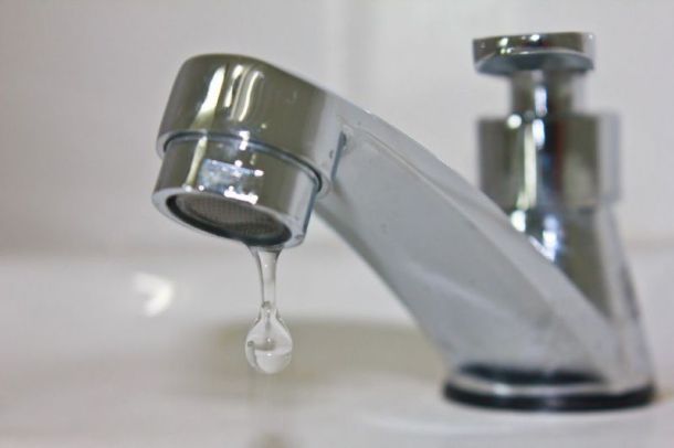 Guasto lungo la condotta idrica a Niscemi: stop all’erogazione, disagi per i cittadini