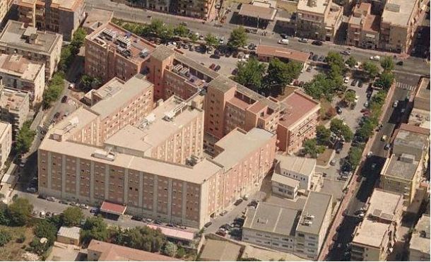 “Mia madre curata con amore e professionalità”, encomio per i medici dell’Ospedale Vittorio Emanuele
